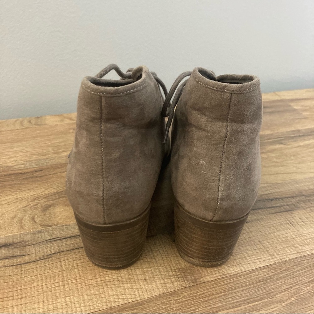 Carlos by Carlos Santana Graham Ankle Bootie - Picture 3 of 7